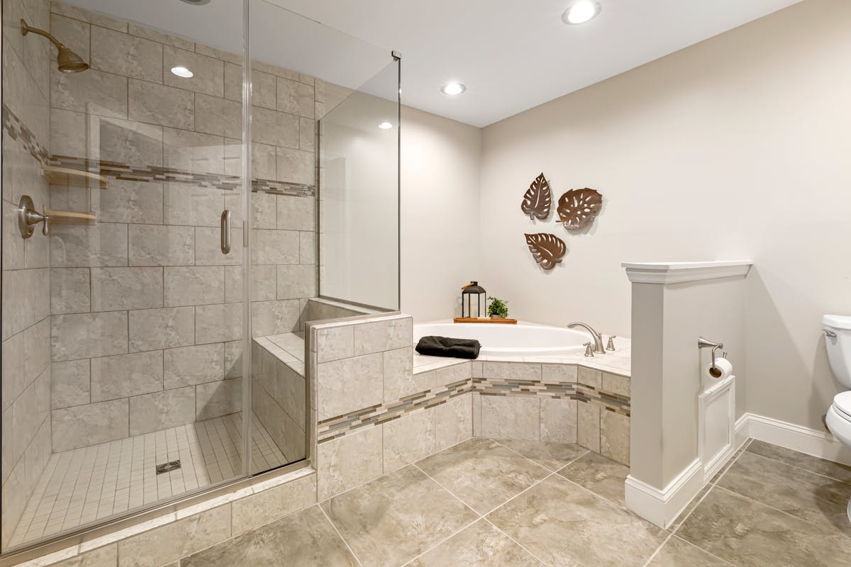 bathroom-remodeling-img https://www.carrolltonconstruction.com/wp-content/uploads/2025/09/bathroom-remodeling-img.jpg